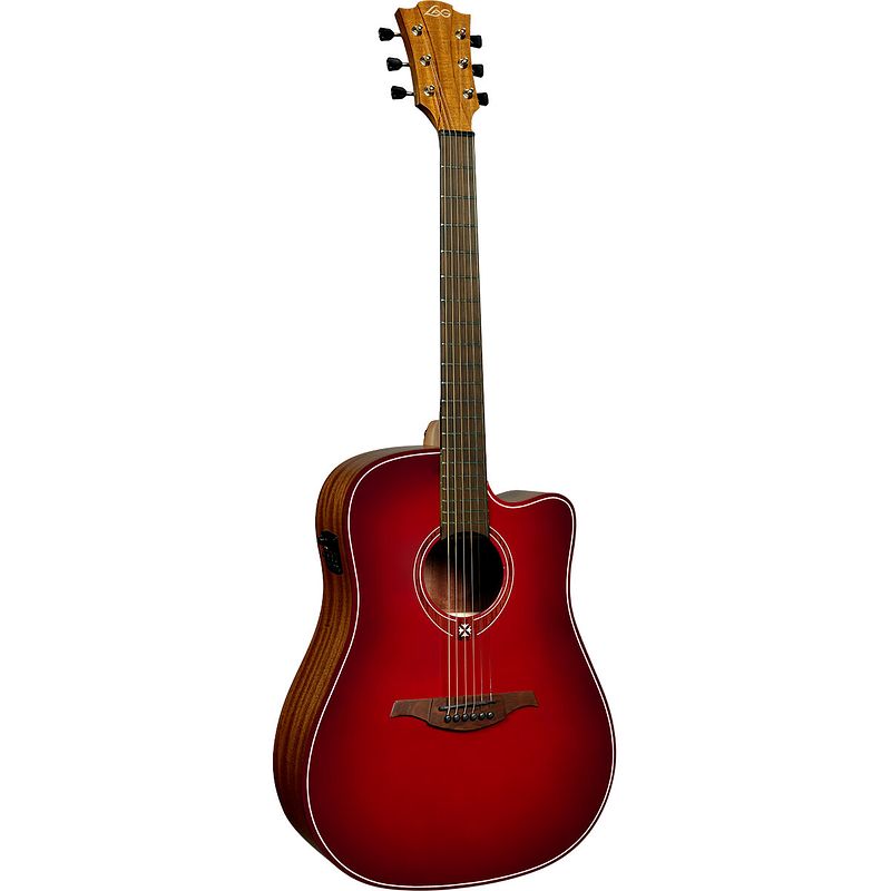 Foto van Lag guitars tramontane special edition dreadnought t-red-dce elektrisch-akoestische westerngitaar