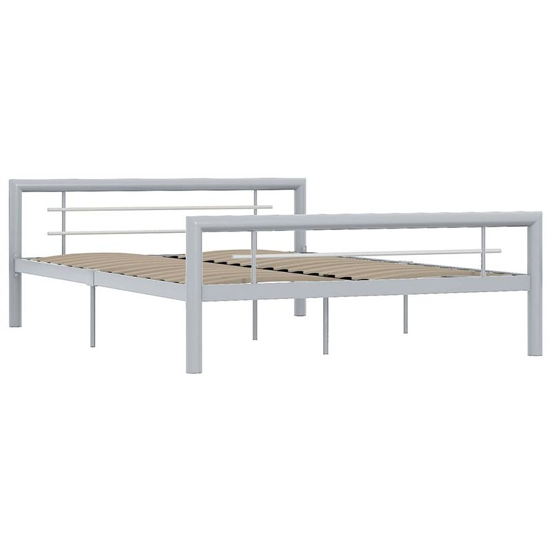 Foto van The living store metalen bedframe - grijs en wit - 212 x 167.5 x 65.5 cm - 160 x 200 cm - inclusief lattenbodem -