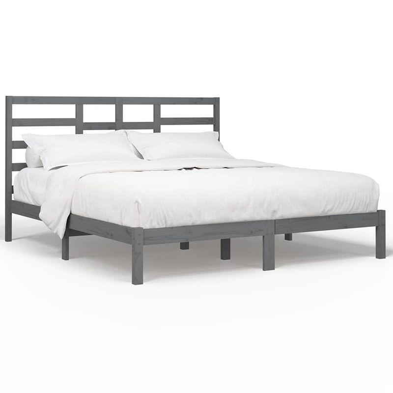 Foto van The living store houten bedframe - grijs - 205.5 x 206 x 104 cm - massief grenenhout - multiplex lattenbodem