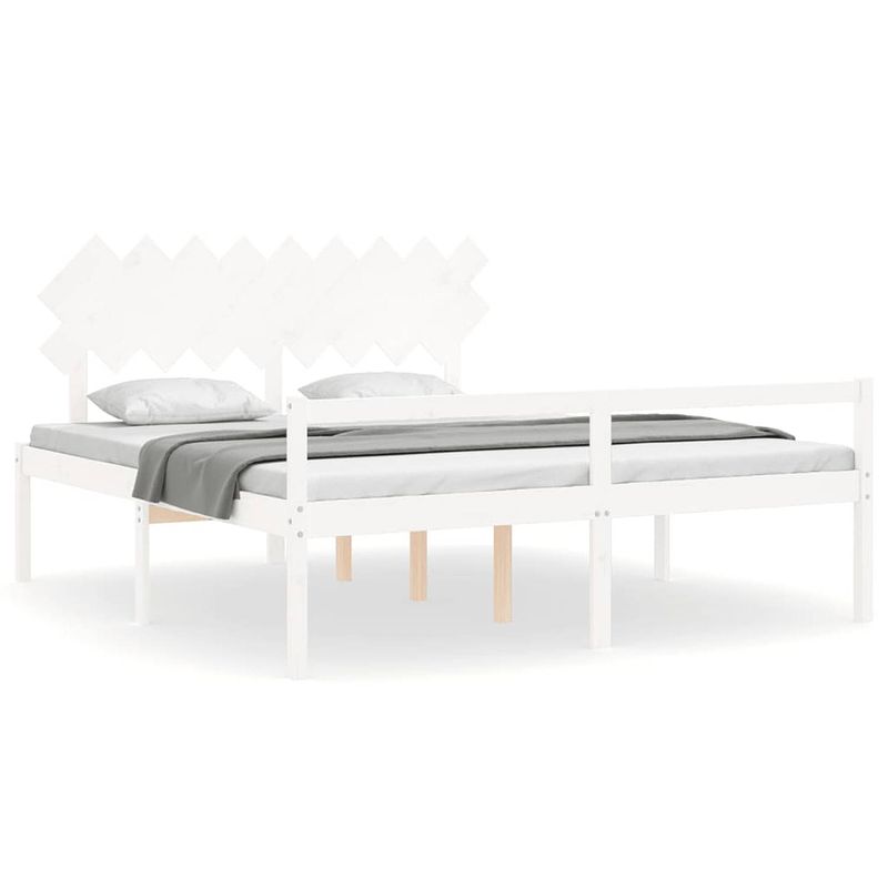 Foto van The living store bedframe massief grenenhout - 205.5 x 185.5 x 80.5 cm - wit - 180 x 200 cm (6ft super king) -