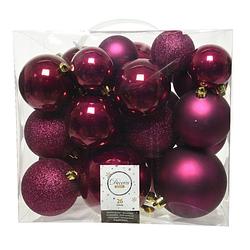 Foto van 52x stuks kunststof kerstballen framboos roze (magnolia) 6-8-10 cm - kerstbal