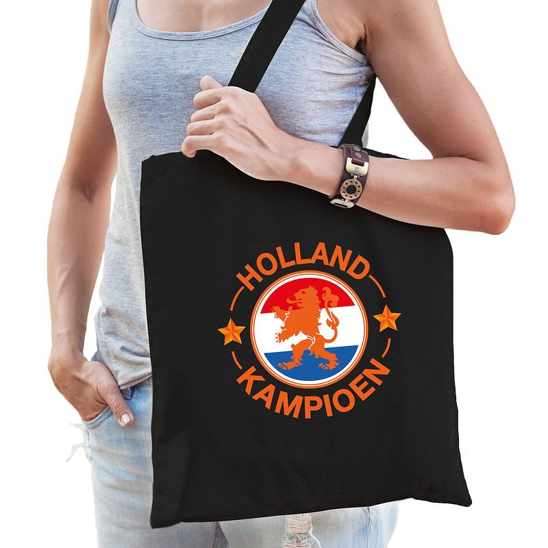 Foto van Holland kampioen leeuw supporter cadeau tas zwart voor dames en heren - feest boodschappentassen