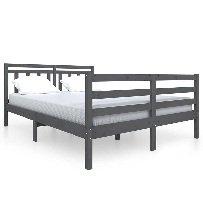 Foto van The living store bedframe grenenhout - grijs - 195.5 x 146 x 100 cm - 140 x 190 cm - montage vereist