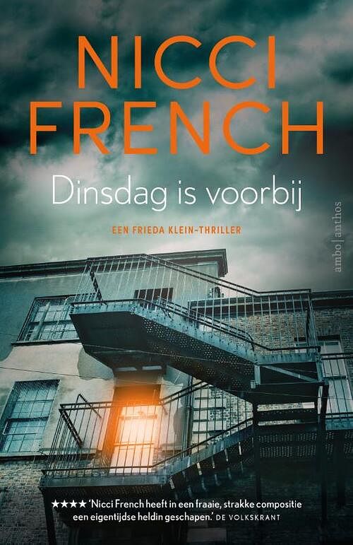 Foto van Dinsdag is voorbij - nicci french - paperback (9789026364044)