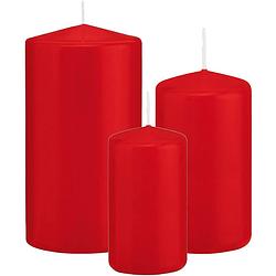 Foto van Stompkaarsen set van 3x stuks rood 10-12-15 cm - stompkaarsen