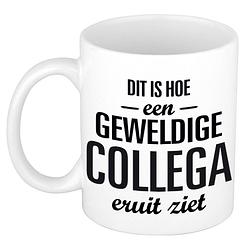 Foto van Geweldige collega cadeau koffiemok / theebeker wit 300 ml - feest mokken