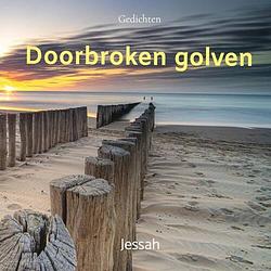 Foto van Doorbroken golven