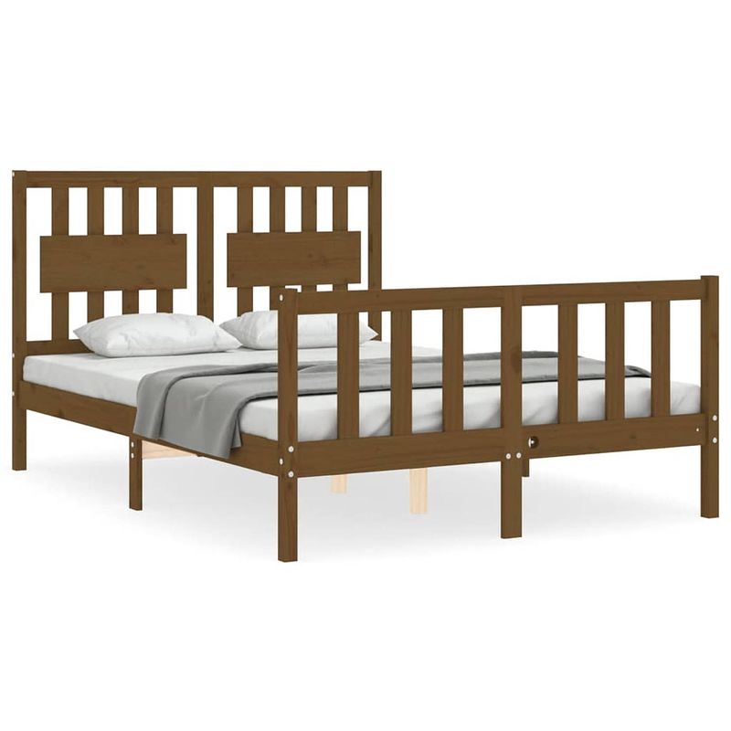 Foto van The living store bedframe grenenhouten - bedframe - 195.5 x 125.5 x 100 cm - massief grenenhout