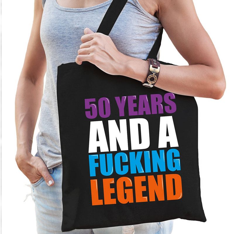 Foto van 50 year legend / 50 jaar legende cadeau tas zwart voor dames - feest boodschappentassen