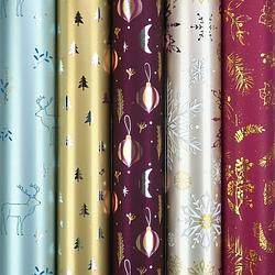 Foto van Delight metallic kerstpapier assortiment cadeaupapier inpakpapier voor kerstmis - 150 x 70 cm - 42 rollen