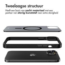 Foto van Accezz rugged frosted backcover met magsafe iphone 15 plus telefoonhoesje zwart