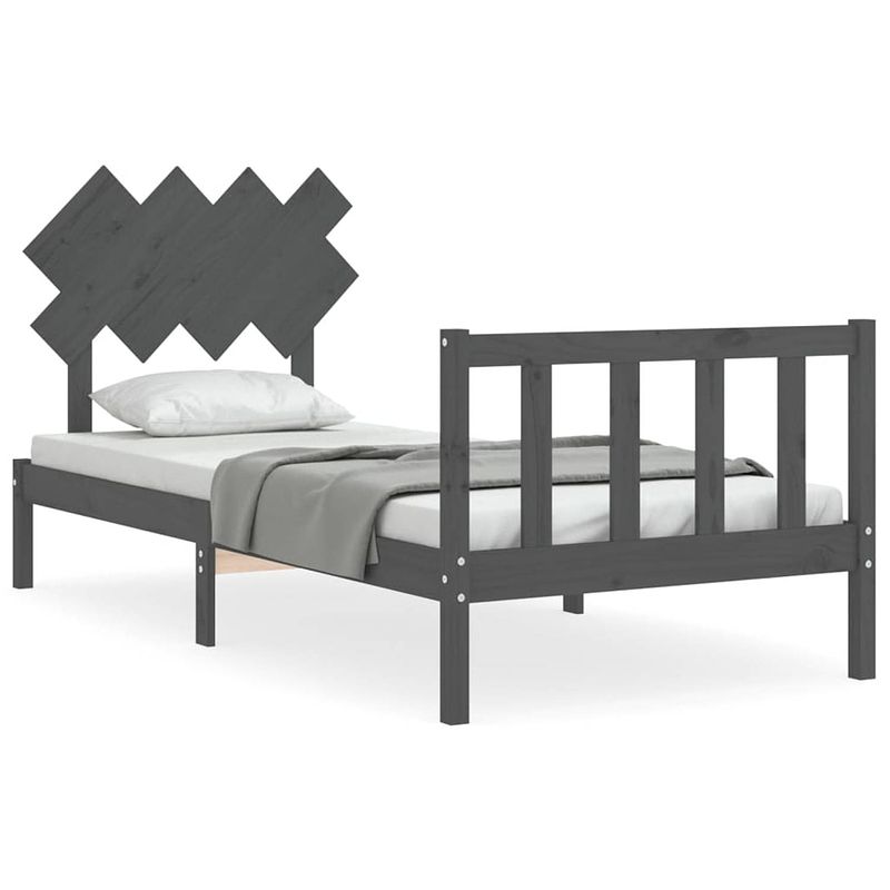 Foto van The living store bed grenenhouten - grijs - 205.5 x 95.5 x 81 cm - multiplex lattenbodem