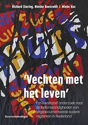 Foto van 'svechten met het leven's - mieke kox, nienke boesveldt, richard staring - paperback (9789462362802)