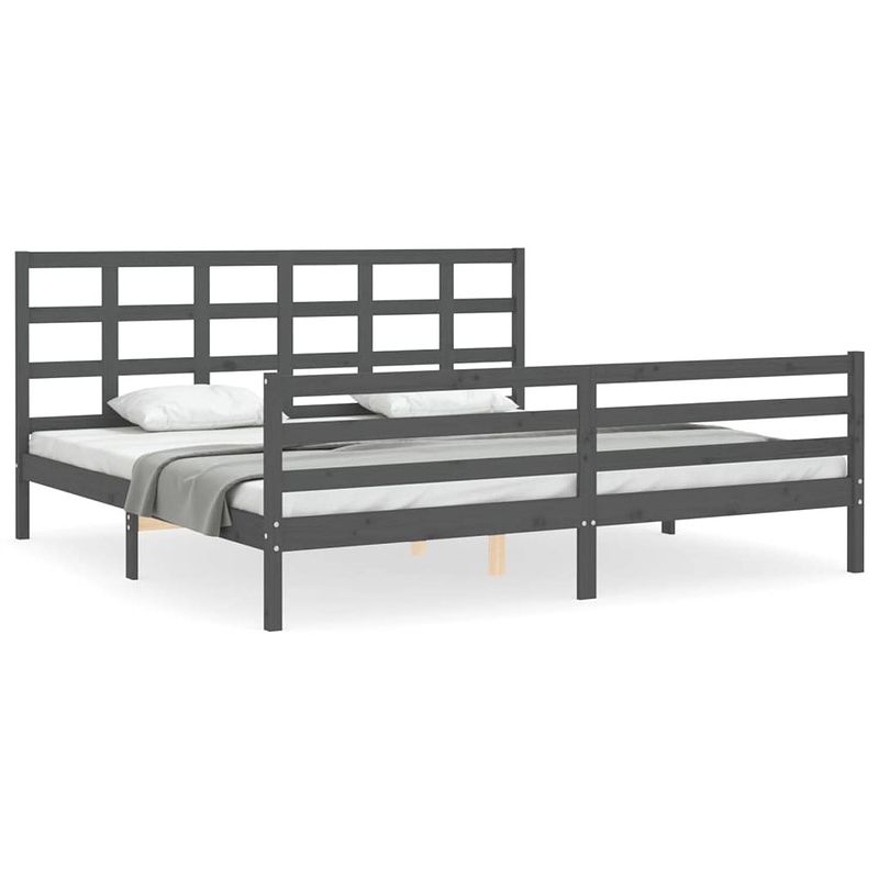 Foto van The living store bedframe - massief grenenhout - multiplex lattenbodem - grijs - 205.5 x 185.5 x 100 cm - 180 x 200 cm