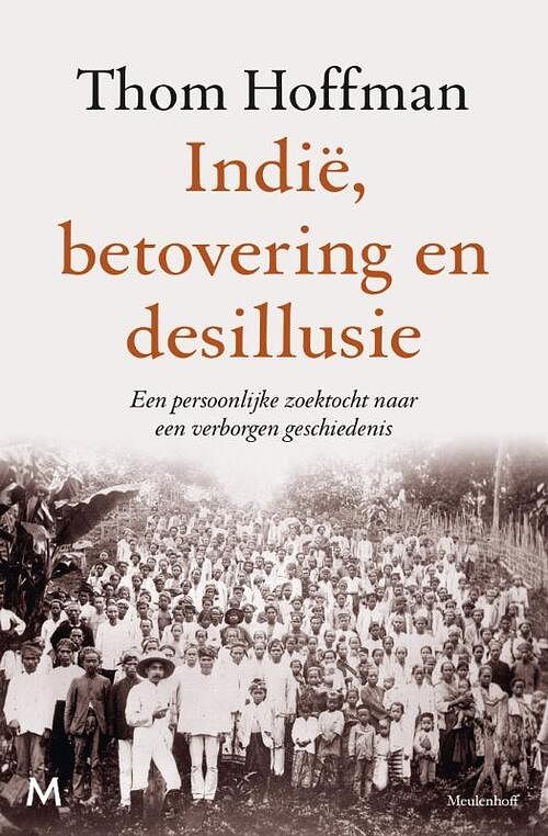 Foto van Indië, betovering en desillusie - thom hoffman - hardcover (9789029096355)