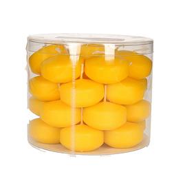 Foto van 28x drijvende kaarsen geel 5 cm 4 branduren - drijfkaarsen
