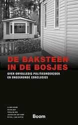 Foto van De baksteen in de bosjes - lilian oskam, peter smit, tessa de vor, jasper van der kemp, peter j. van koppen - ebook