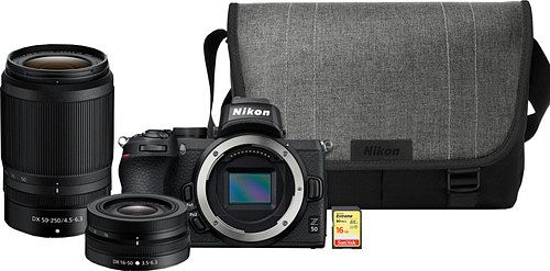 Foto van Nikon z50 + 16-50mm + 50-250mm + tas + 16gb geheugenkaart