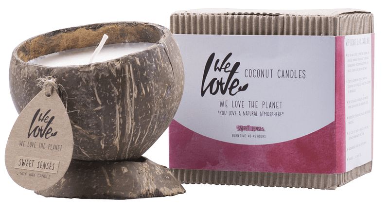 Foto van We love the planet coconut candle sweet senses