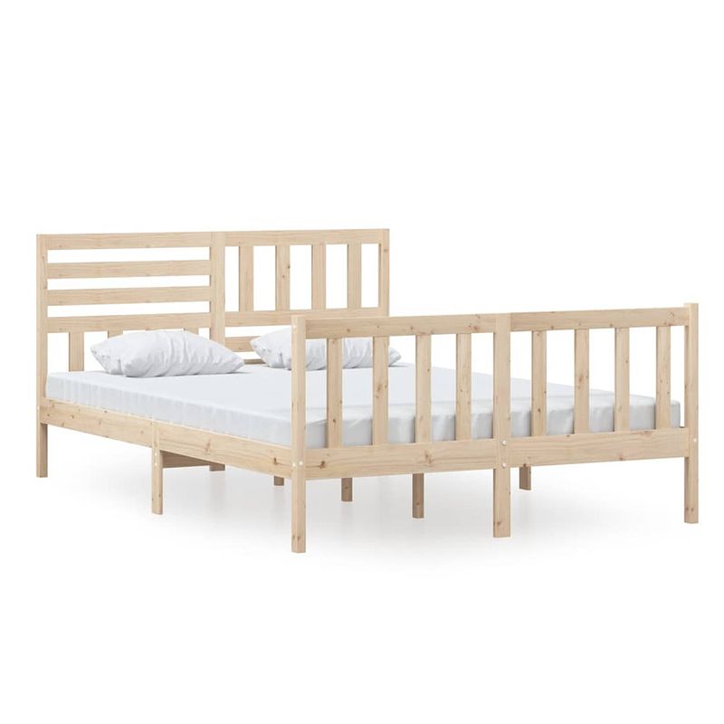 Foto van The living store bedframe grenenhout - 205.5 x 146 x 100 cm - 140 x 200 cm - montage vereist