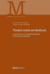 Foto van Tussen toets en bestuur - h.j.m. van berkel, p.j.j. zoontjens - paperback (9789462908536)