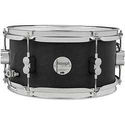 Foto van Pdp drums concept satin black wax maple 12 x 6 inch snaredrum