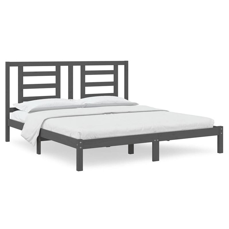 Foto van Vidaxl bedframe massief hout grijs 180x200 cm 6ft super king