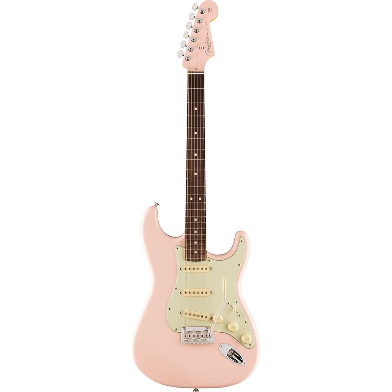 Foto van Fender limited edition american professional ii matching headcap stratocaster rw shell pink met koffer