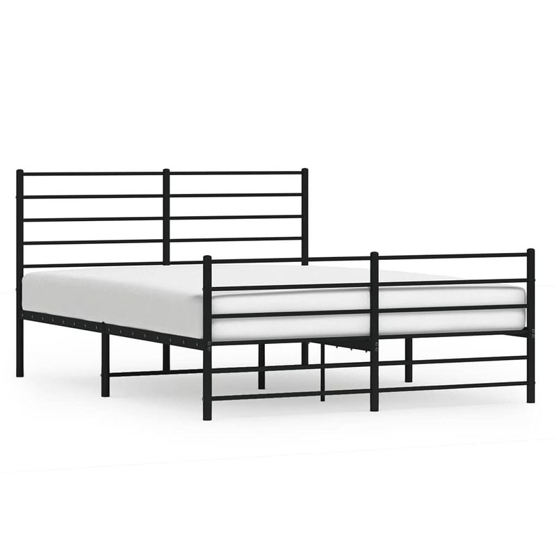 Foto van The living store bedframe classic - metaal - 207 x 146 x 90 cm - robuust - zwart