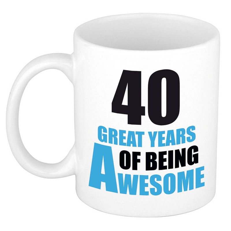 Foto van 40 great years of being awesome cadeau mok / beker wit en blauw - feest mokken