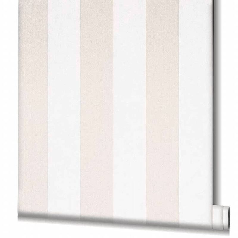 Foto van Topchic behang stripes beige en wit