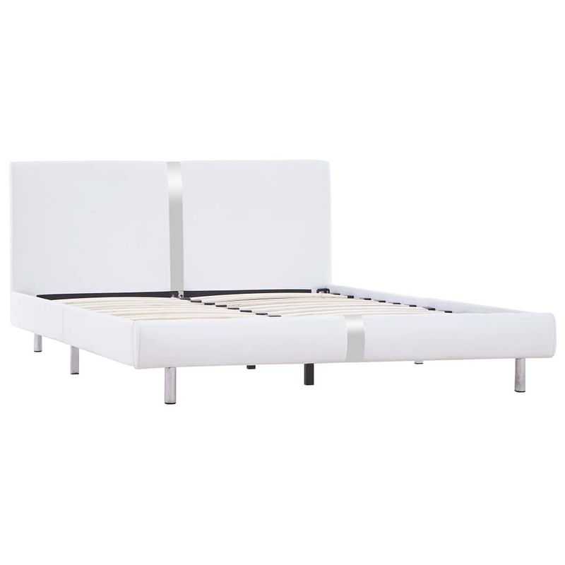 Foto van The living store bedframe - classic s - ijzer en mdf - 140 x 200 cm - wit