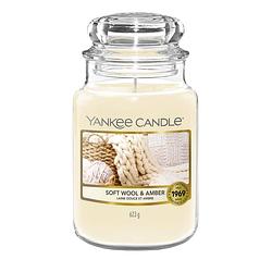 Foto van Yankee candle geurkaars large soft wool & amber - 17 cm / ø 11 cm