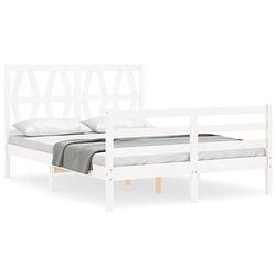 Foto van The living store bedframe massief grenenhout - wit - 205.5 x 145.5 x 100 cm - multiplex lattenbodem