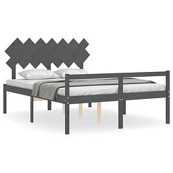 Foto van The living store bedframe grenenhouten - bed - 140x200cm - grijs