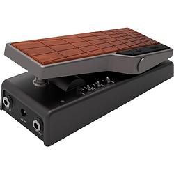 Foto van Fender tread-light wah pedal met schakelbare midrange en buffer