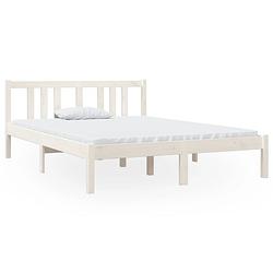 Foto van The living store bedframe - grenenhout - 195.5 x 140.5 x 69.5 cm - wit - geschikt voor matras 135 x 190 cm - stabiel