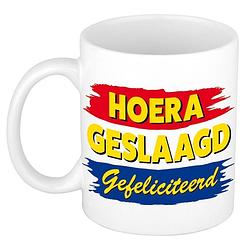 Foto van Geslaagd cadeau mok / beker hoera geslaagd gefeliciteerd 300 ml - feest mokken