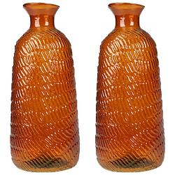 Foto van H&s collection bloemenvaas livorno - 2x - gerecycled glas - terra oranje transparant - d13 x h31 cm - vazen