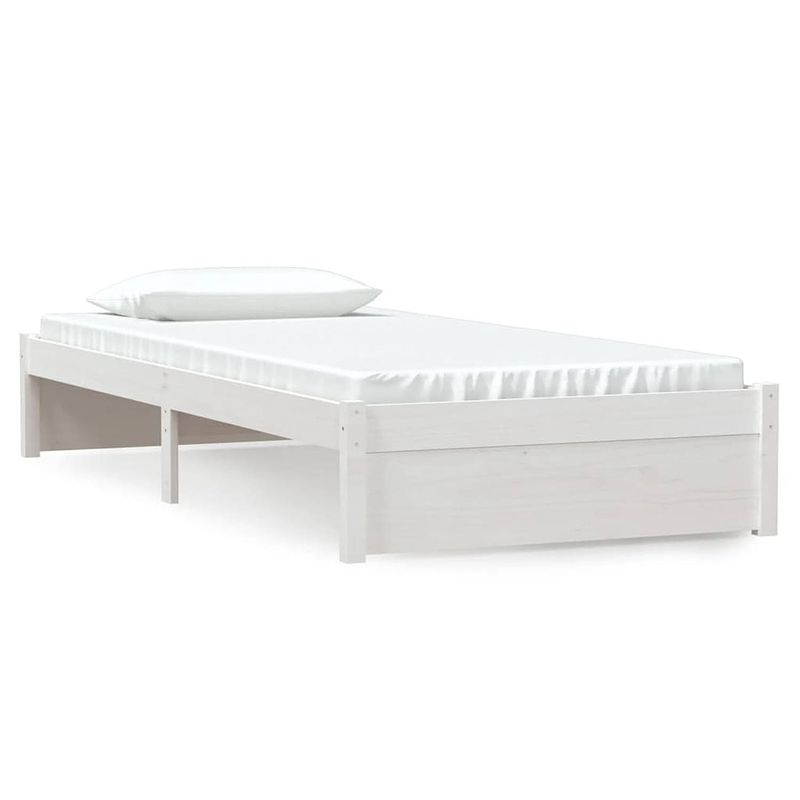 Foto van The living store bedframe - massief grenenhout - 205.5 x 95.5 x 31 cm - wit