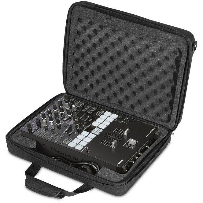 Foto van Udg u8448bl creator hardcase voor pioneer djm-s9