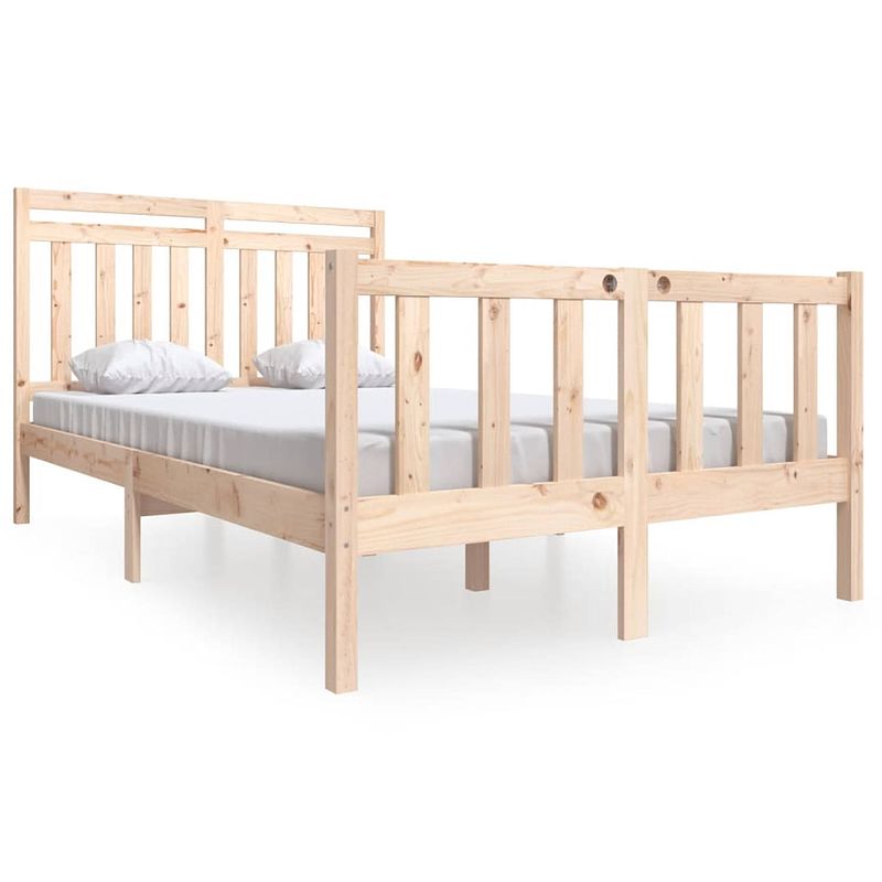 Foto van The living store bedframe grenenhout - 120 x 200 cm - rustiek decoratief design