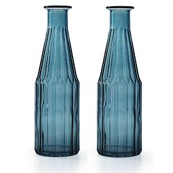 Foto van Jodeco - bloemenvaas marseille - 2x - fles model - glas - blauw - h25 x d7 cm - vazen