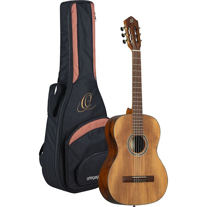 Foto van Ortega thermo series r23ro guitar klassieke gitaar met gigbag