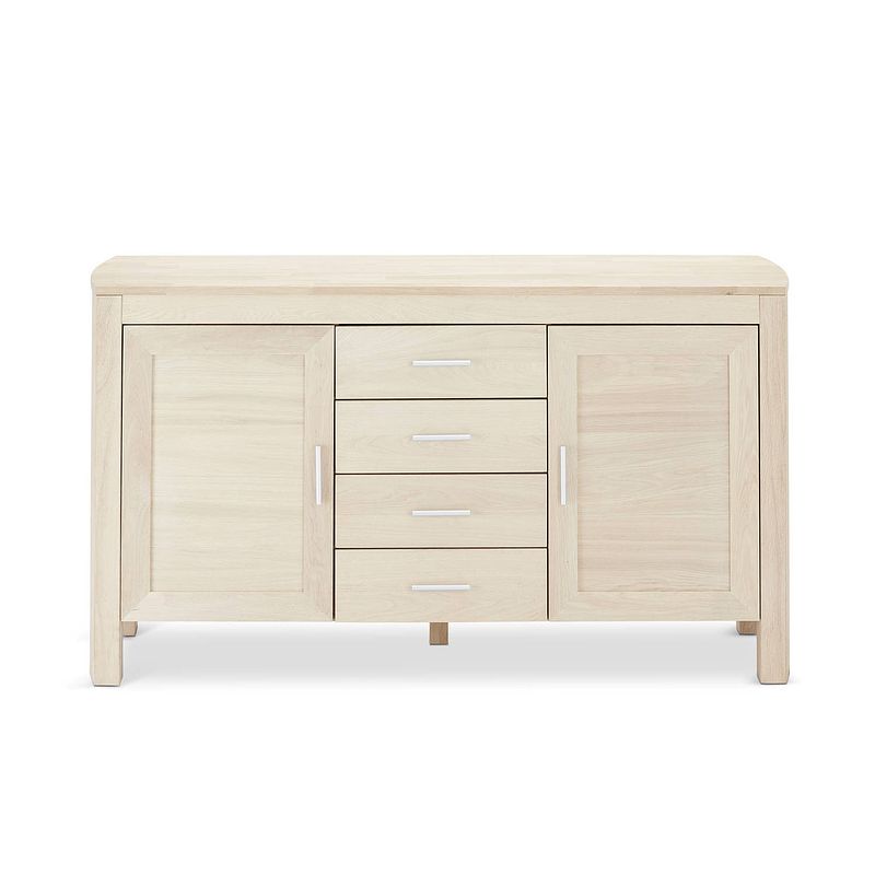 Foto van Veneto dressoir eiken 150x82 cm.