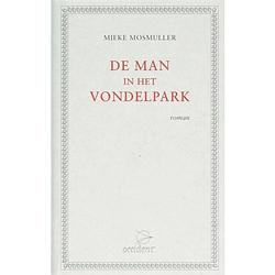 Foto van De man in het vondelpark