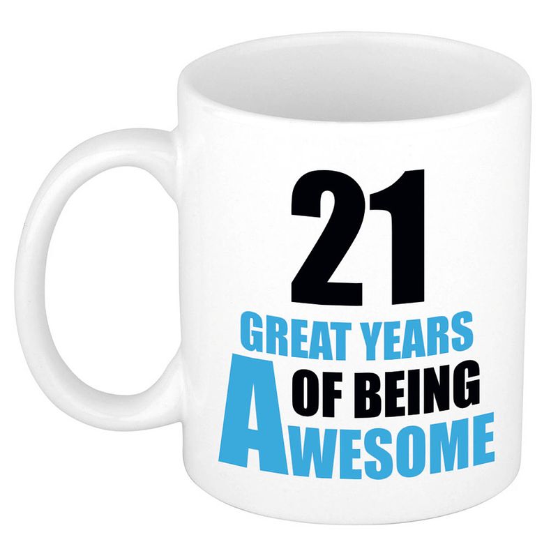 Foto van 21 great years of being awesome cadeau mok / beker wit en blauw - feest mokken