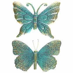 Foto van Set van 2x stuks tuindecoratie muur/wand vlinders van metaal turquoise/goud 22 en 31 cm - tuinbeelden