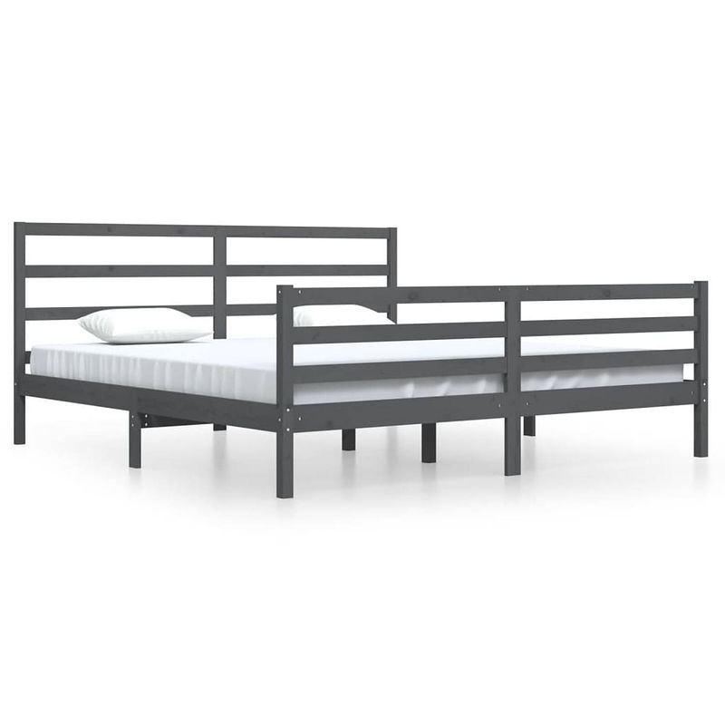 Foto van Vidaxl bedframe massief grenenhout grijs 200x200 cm