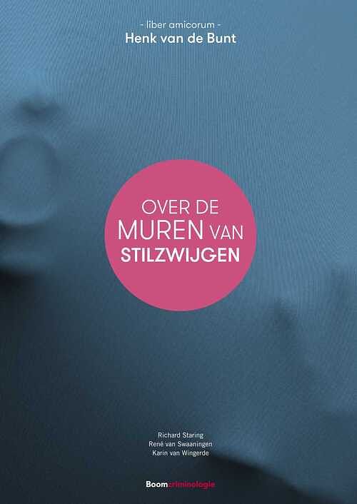 Foto van Over de muren van stilzwijgen - karin van wingerde - ebook (9789462747463)